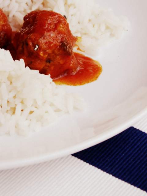 1 P1040460 albóndigas en salsa de tomate