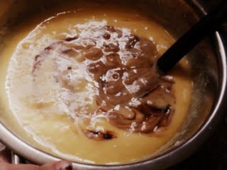 P1120815 1 Derretir el chocolate para la torta de cumpleaños