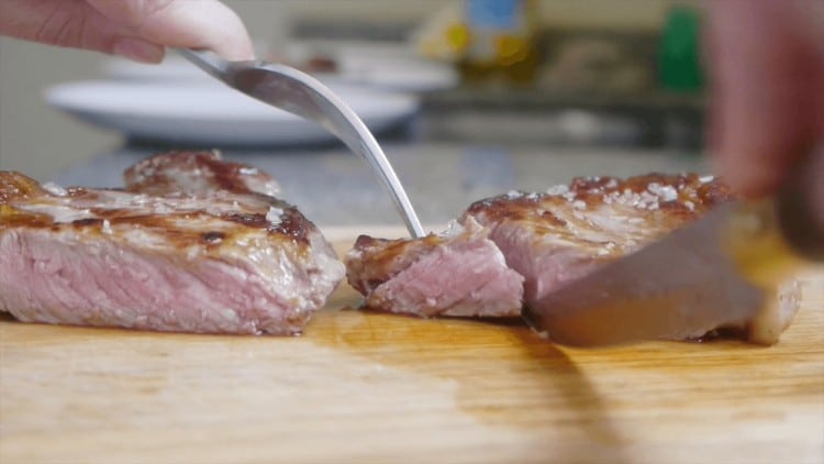 vlcsnap 2015 04 01 12h00m40s184 1 e1443473425970 carne a la plancha