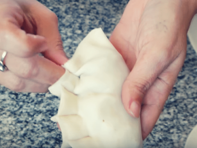 video Repulgue de empanada de pollo