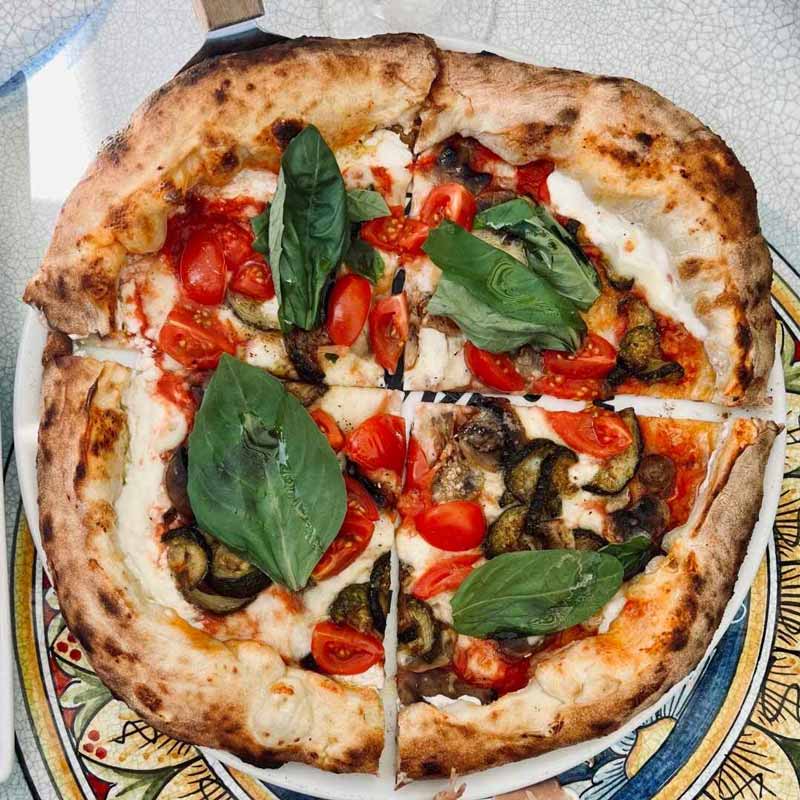 como hacer una pizza caprese casera Como hacer una pizza caprese casera