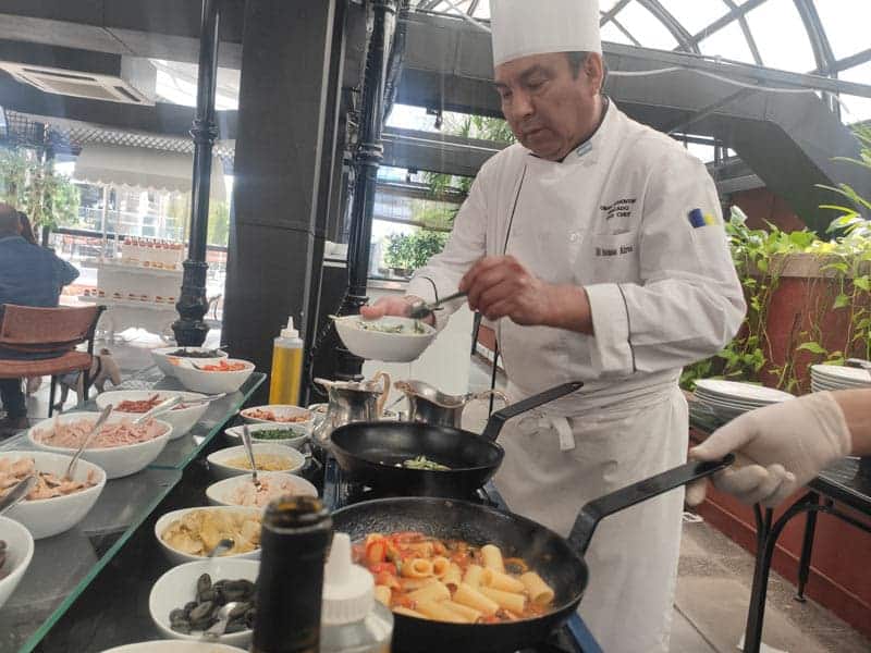 1664890177148 Chef Intercontinental Hotel Let's Lunch