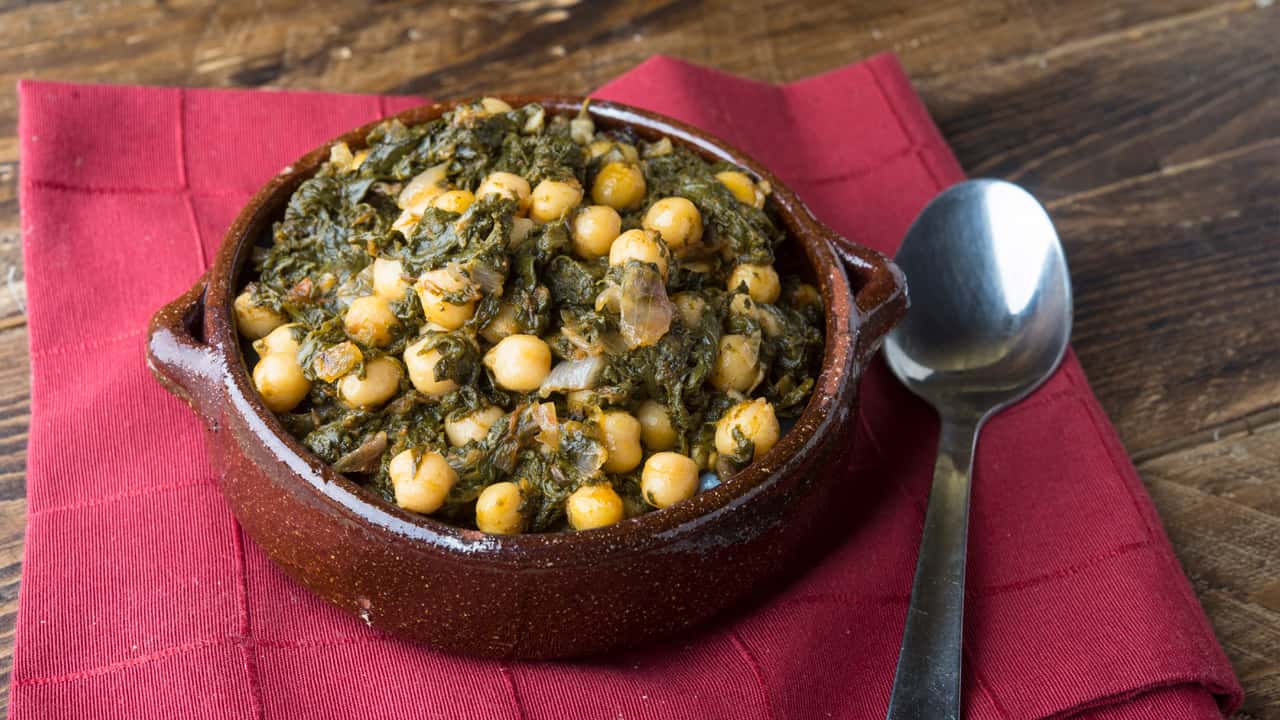 potaje de garbanzos con espinacas potaje de garbanzos con espinacas
