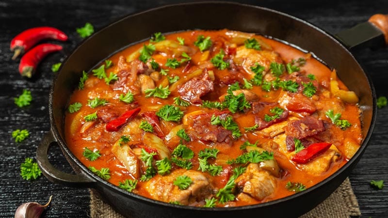 como hacer muslos de pollo al chilindron Como hacer muslos de pollo al chilindrón