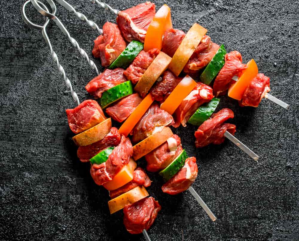 como hacer brochetas de carne 1766484392 1766484392 Brochetas de carne