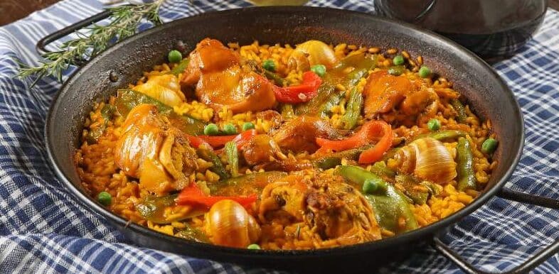 como hacer una paella valenciana e1693849379233 receta fácil de paella valenciana