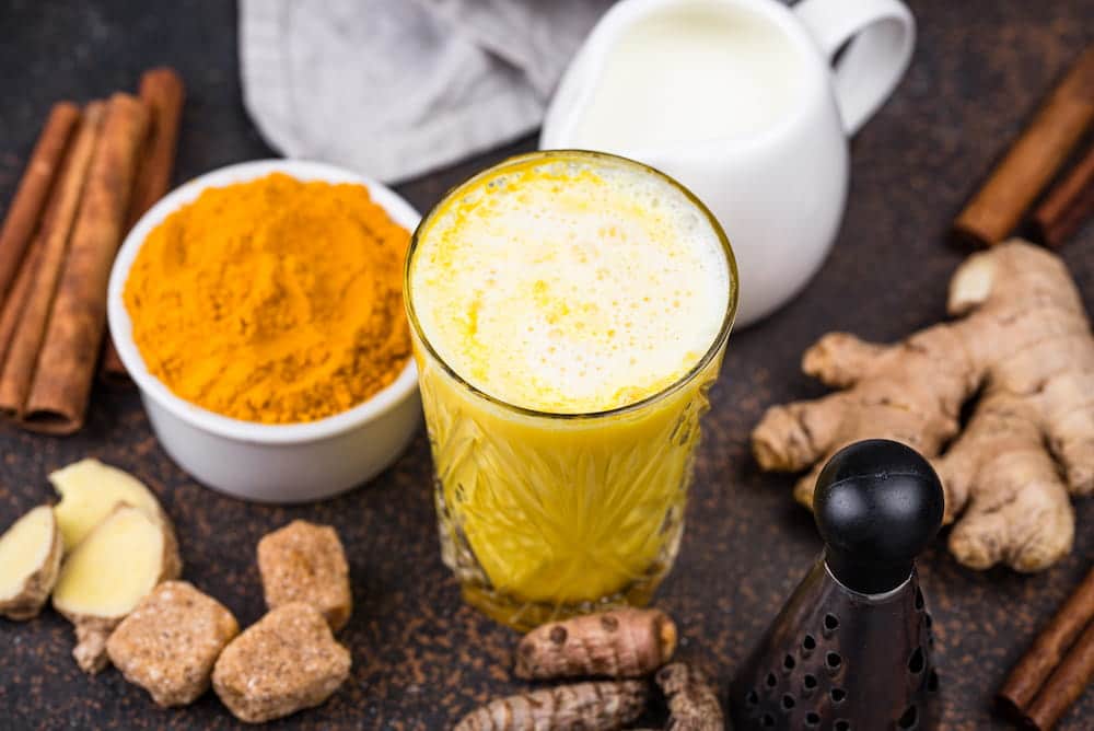 leche de curcuma 1729808111 leche de curcuma 1729808111