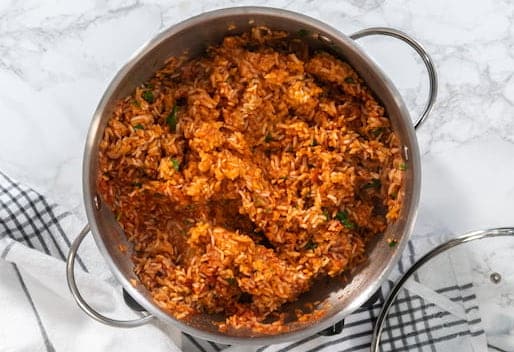 receta de arroz rojo 1732274040 arroz rojo mexicano facil