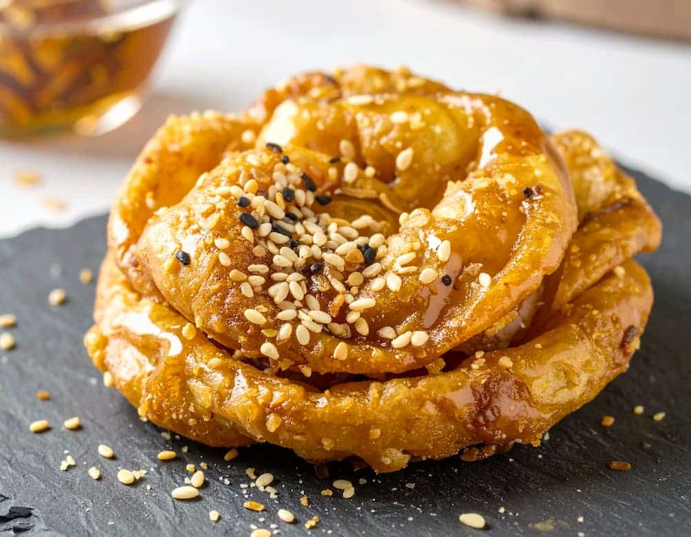 chebakia marroqui 1747825042 postre chebakia marroquí con miel