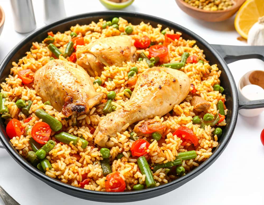 como hacer paella de pollo 1748430931 paella de pollo paso a paso