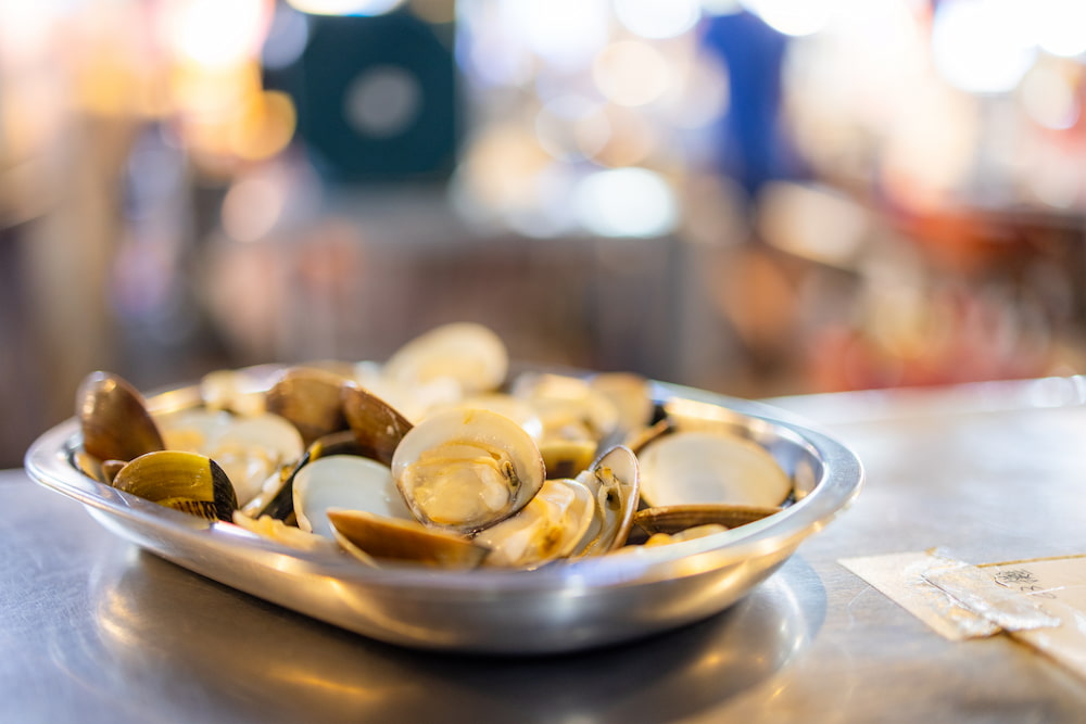 alubias con almejas 1758537542 alubias blancas con almejas