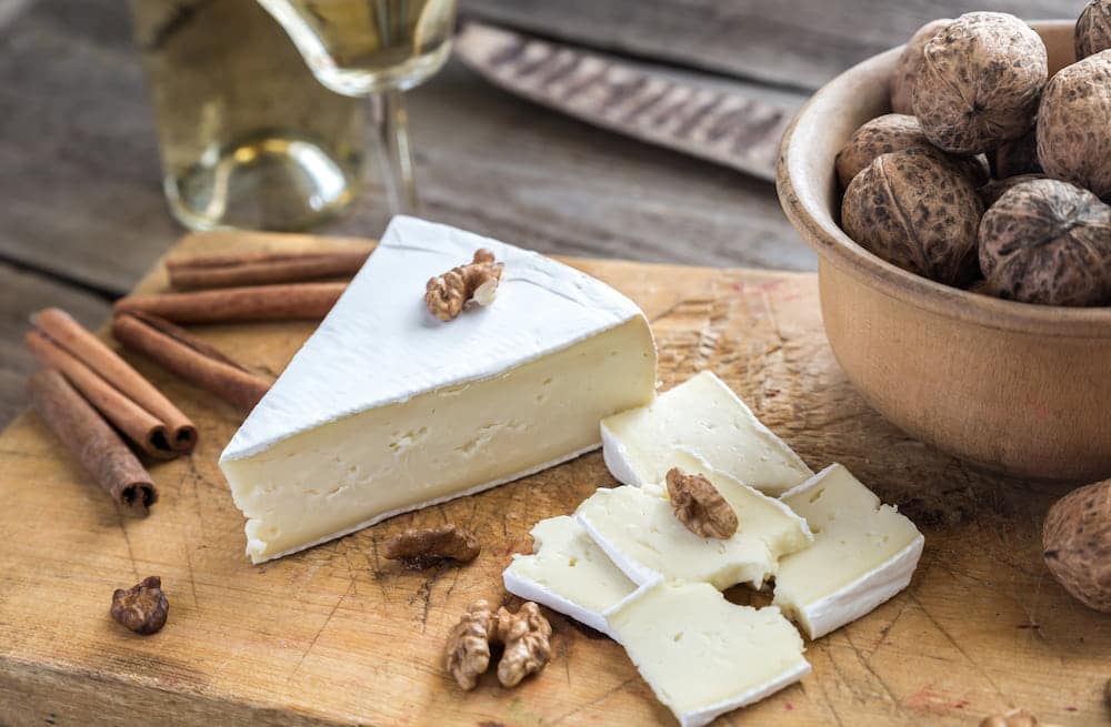 Queso Brie: qué es, cómo se come y la mejor forma de prepararlo