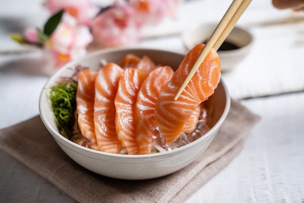 sashimi salmo 1763129963 sashimi salmón