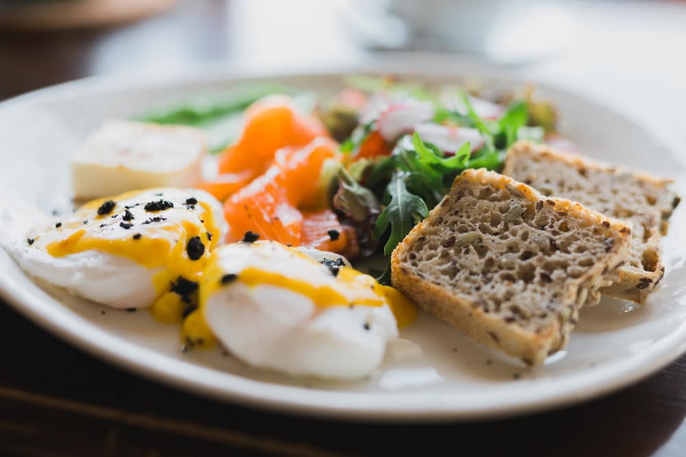 cocer huevos duros en microondas