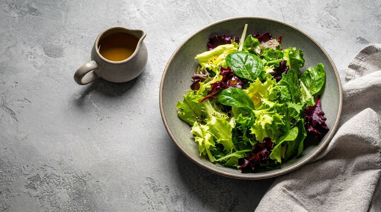 Ensalada con Vinagreta de Agave y Mostaza Recetas Paulina Cocina 1782404427 1782404427 Ensalada con Vinagreta de Agave y Mostaza